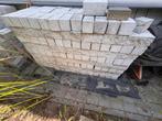 Stapel MBI split betonblokken ongeveer 250 stuks, Doe-het-zelf en Verbouw, Metselstenen, Ophalen, Zo goed als nieuw, Beton