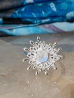 Maansteen regenboog bloem beschermt intuïtie liefde geluk, Wit, Nieuw, Ophalen of Verzenden, 17 tot 18