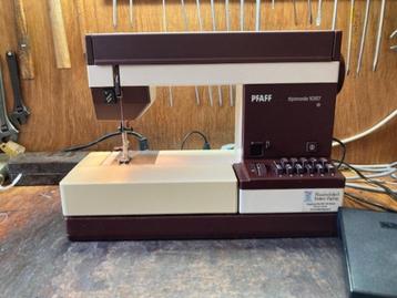 Pfaff Tiptronic 1067 naaimachine beschikbaar voor biedingen