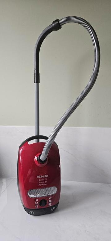 Speelgoed stofzuiger van Miele beschikbaar voor biedingen