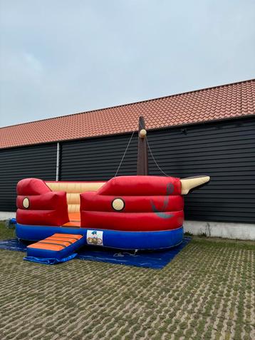 Prachtige priraten boot springkussen met certificaat beschikbaar voor biedingen