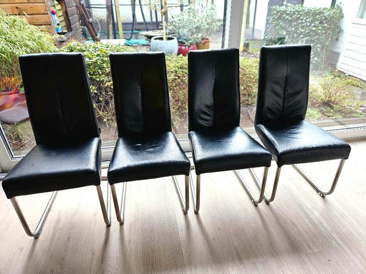 4 (3+1 gratis) Henders & Hazel leren eetkamerstoelen, Huis en Inrichting, Stoelen, Gebruikt, Vier, Leer, Zwart, Ophalen