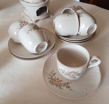 Brocante Villeroy en Boch Rosette 6 kop en schotels beschikbaar voor biedingen