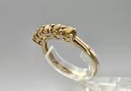 Gouden Vintage design ring met edelstenen saffier. 2025/824., 18 tot 19, ., Geel, Ophalen of Verzenden