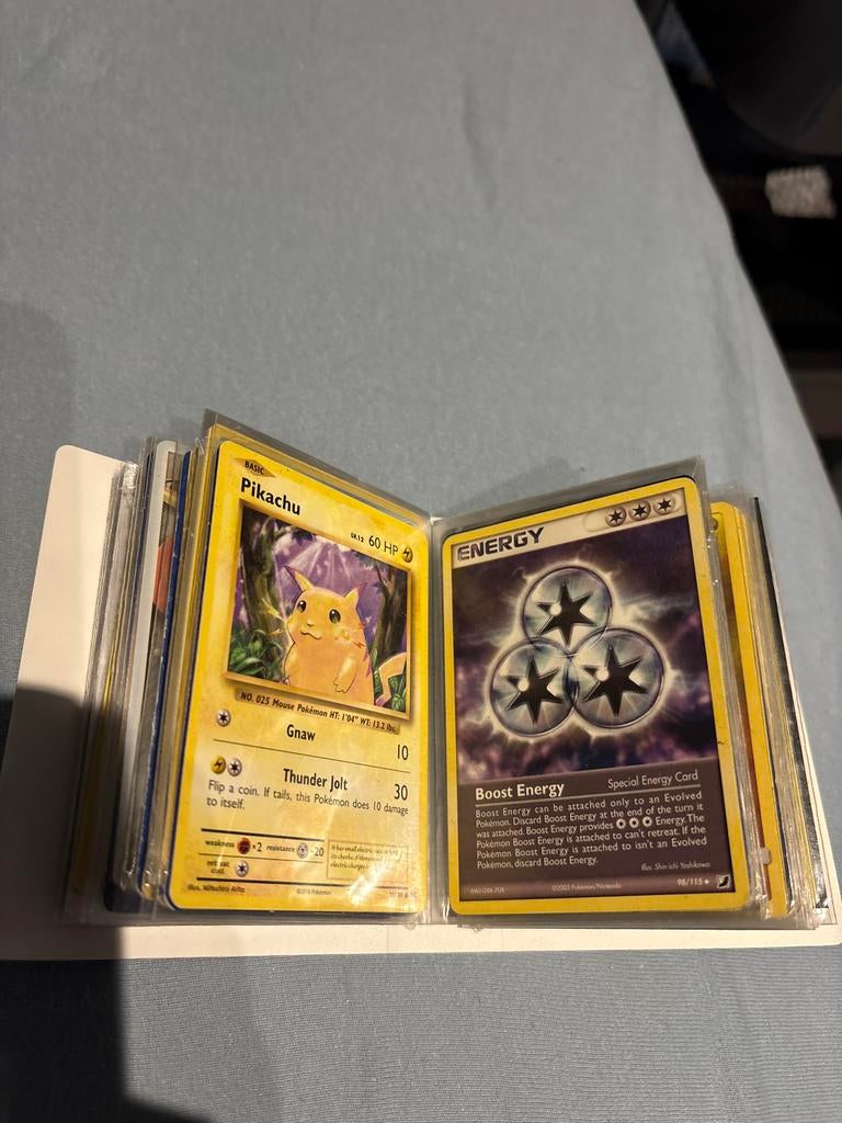 Pokemon Boek met Zeldzame Kaarten, Ophalen of Verzenden, Zo goed als nieuw, Boek of Catalogus