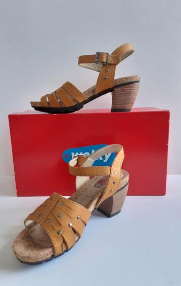 Prachtige leren Wolky sandalen 37 beschikbaar voor biedingen