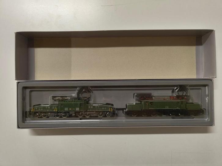 Märklin 3300 - Set van twee Krokodillen van de SBB/DB, Hobby en Vrije tijd, Modeltreinen | H0, Gebruikt, Treinset, Wisselstroom