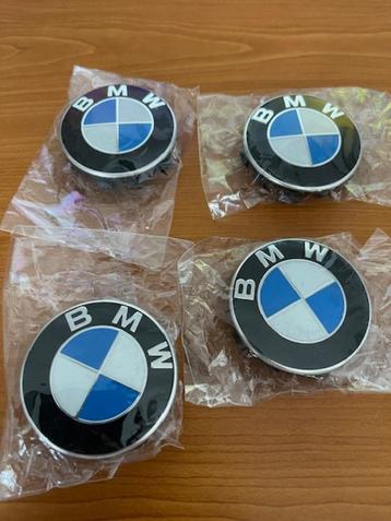 BMW wielemblemen 56 mm origineel ( blauw / wit ) beschikbaar voor biedingen