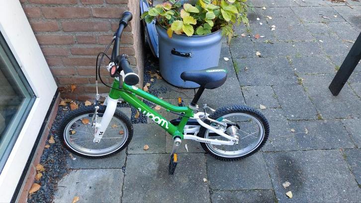 Woom 2 - 14 inch kinderfiets, Fietsen en Brommers, Fietsen | Meisjes, Zo goed als nieuw, 14 inch of minder, Handrem, Ophalen
