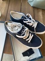 Armani gympen sneakers ZGAN blauw, Ophalen of Verzenden, Zo goed als nieuw, Blauw, Sneakers of Gympen