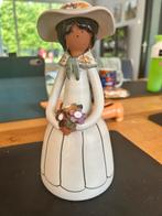 Vintage Frans aardewerk beeldje met bloemen, Antiek en Kunst, Ophalen of Verzenden