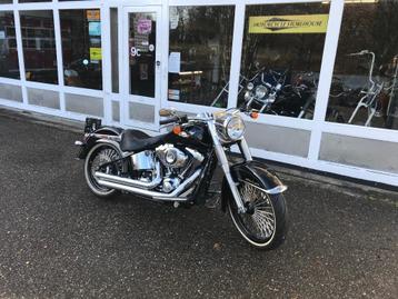 Softail Deluxe special FLSTN (2014) met zeer weinig KM   beschikbaar voor biedingen