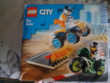 LEGO City 60255 Stunt Team beschikbaar voor biedingen