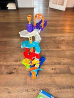 Toet Toet Auto's Tornado Stuntpark + 2 autos +extra wegdelen, Ophalen, Zo goed als nieuw, Jongen of Meisje