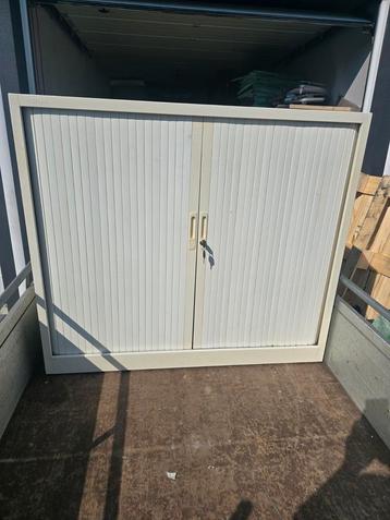 120 x 43 x 136 cm beschikbaar voor biedingen