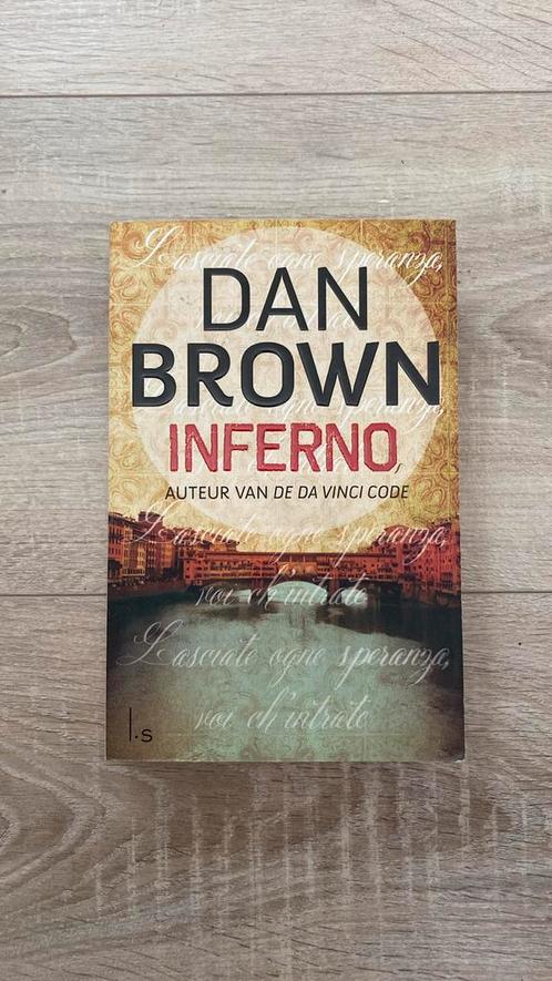 Dan Brown - Inferno, Boeken, Thrillers, Zo goed als nieuw, Nederland, Ophalen of Verzenden