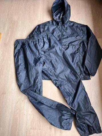 Quechua regenpak XL nieuw beschikbaar voor biedingen