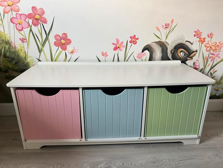 Kidkraft kinder opbergmeubel, Kinderen en Baby's, Kinderkamer | Commodes en Kasten, Gebruikt, Kast, Minder dan 90 cm, 100 cm of meer