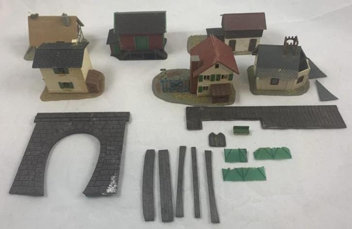 verzameling modelspoor 1:87 H0 huizen gebouwen modeltrein, Hobby en Vrije tijd, Modeltreinen | H0, Zo goed als nieuw, Brug, Tunnel of Gebouw