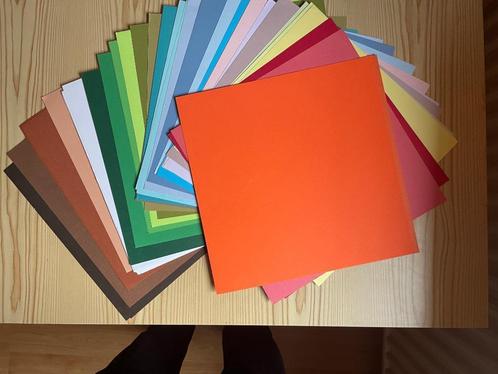 Cardstock / Scrappaper 12" Diverse kleuren 180 grams 37 vel, Hobby en Vrije tijd, Scrapbooking, Nieuw, Papier of Karton, Overige merken