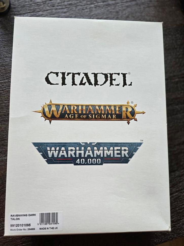 40k Dark angels Ravenwing Dark Talon in doos., Hobby en Vrije tijd, Wargaming, Zo goed als nieuw, Warhammer 40000, Figuurtje(s)