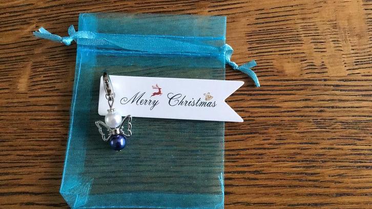 Bescherm/geluks/troost engeltjes kobalt blauw ; 4 stuks over, Sieraden, Tassen en Uiterlijk, Bedels, Nieuw, Overige merken, Overige materialen