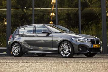 BMW 1-serie 120i Executive (bj 2018, automaat)