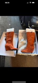 Guess Suède Laarzen Mt 37 - Nieuw met doos!, Ophalen of Verzenden, Nieuw, Bruin, Hoge laarzen