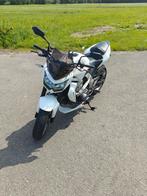 Kawasaki Z750 - Naked Bike - Wit, Motoren, Motoren | Kawasaki, 750 cc, 4 cilinders, Particulier, Meer dan 35 kW