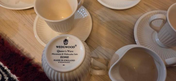 Wedgwood Edme Kopjes en Schotels en Recamir theepot, Huis en Inrichting, Keuken | Servies, Zo goed als nieuw, Kop(pen) en/of Schotel(s)