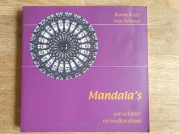 MANDALA'S een schilder en meditatieboek beschikbaar voor biedingen