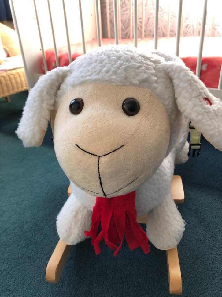 Hobbeldier schaapje van BabyGo, Kinderen en Baby's, Speelgoed | Hobbelfiguren, Zo goed als nieuw, Ophalen