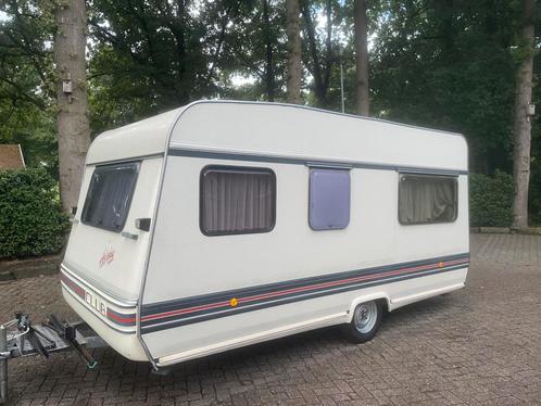 Burstner club 430, Caravans en Kamperen, Caravans, Particulier, tot en met 4, 750 - 1000 kg, Treinzit, Bürstner, Fietsenrek, Kachel