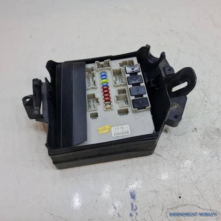 Zekeringkast Renault Clio III 3 356231E zekeringen origineel, Auto-onderdelen, Elektronica en Kabels, Renault, Gebruikt, Ophalen of Verzenden