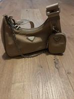 Prada tas, Sieraden, Tassen en Uiterlijk, Tassen | Damestassen, Ophalen of Verzenden, Zo goed als nieuw, Zwart, Handtas