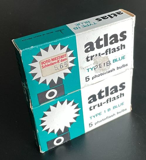Doosje met 10 Atlas AG1B flitslampen analoge fotografie, Audio, Tv en Foto, Fotografie | Flitsers, Nieuw, Overige merken, Ophalen of Verzenden