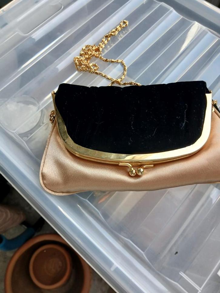 Elegante Avondtasje, Sieraden, Tassen en Uiterlijk, Tassen | Damestassen, Zo goed als nieuw, Avondtasje, Zwart, Ophalen of Verzenden