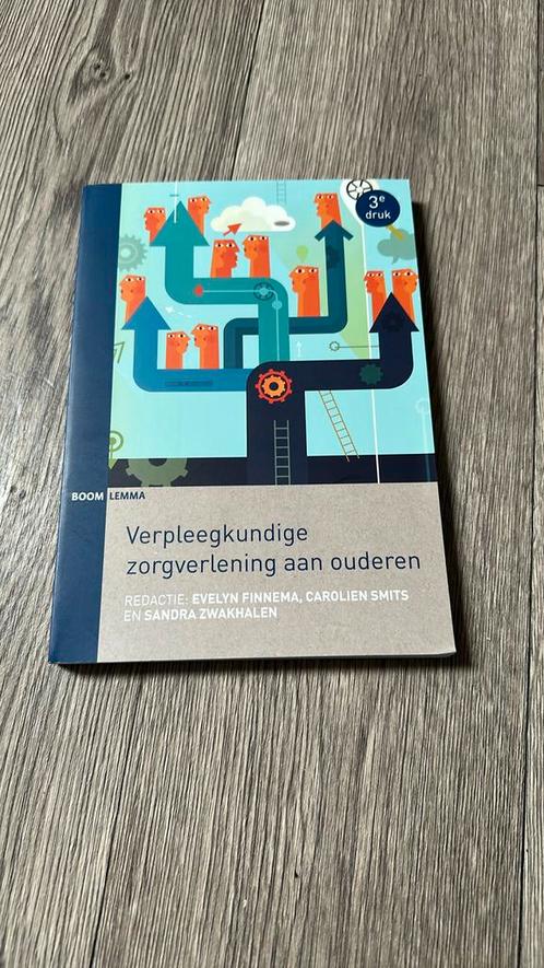 Carolien Smits - Verpleegkundige zorgverlening aan ouderen, Boeken, Studieboeken en Cursussen, Zo goed als nieuw, Ophalen of Verzenden