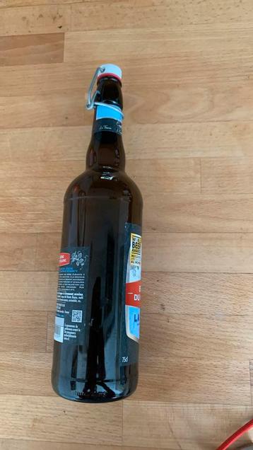 Beugel fles om sap in te maken oid. beschikbaar voor biedingen