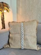 Jute kussenhoes met schelpen uit Bali, Bruin, Vierkant, Ophalen of Verzenden, Tropical home