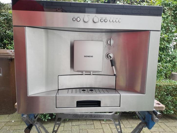 Siemens inbouw koffiemachine TK68E570 / 571, Witgoed en Apparatuur, Koffiezetapparaten, Zo goed als nieuw, Koffiebonen, Koffiemachine