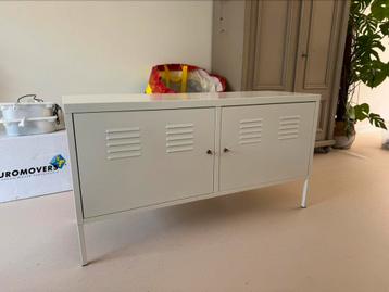 IKEA PS kast beschikbaar voor biedingen