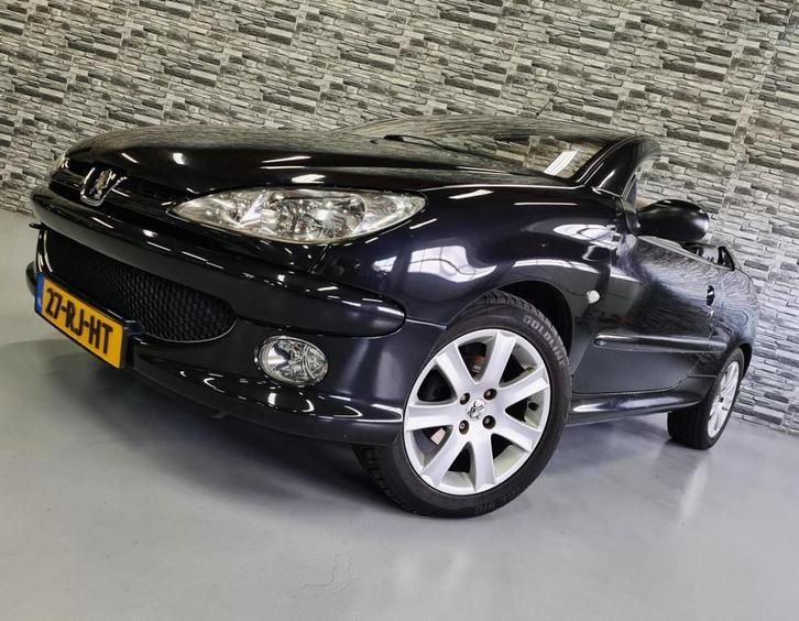 Peugeot 206 CC 2.0-16V *PDC*Leder*Trekhaak*NL AUTO*NAP*!, Auto's, Peugeot, Bedrijf, Te koop, ABS, Airbags, Alarm, Boordcomputer
