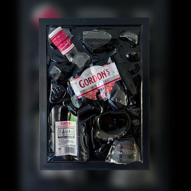 Gordon’s Schilderij met Gebroken Fles & Epoxy - Uniek, Antiek en Kunst, Kunst | Designobjecten, Ophalen of Verzenden