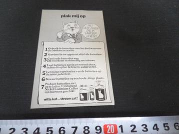 sticker Batterijen WITTE KAT ... stroom zat  Plak mij op  beschikbaar voor biedingen