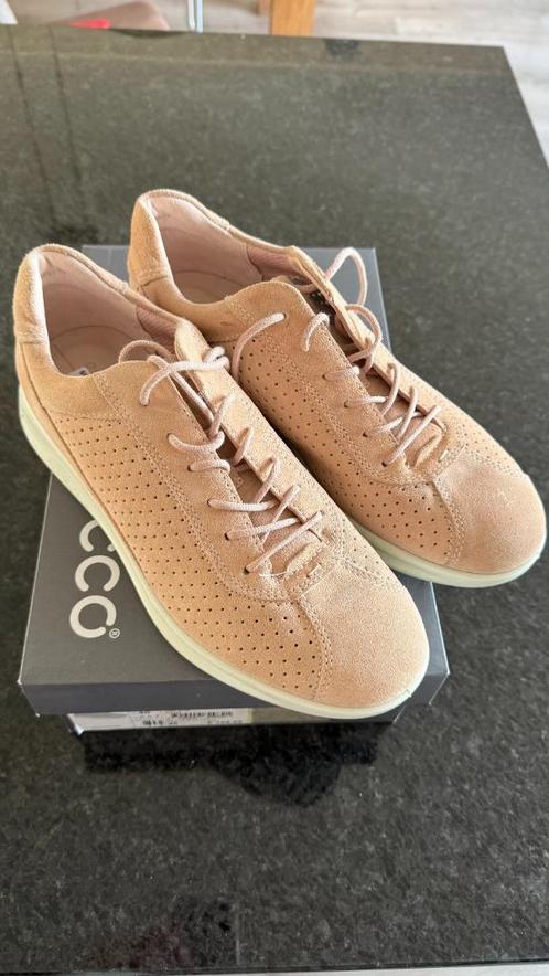 Splinternieuwe schoenen maat 40/41 Ecco, Kleding | Dames, Schoenen, Nieuw, Sneakers of Gympen, Zwart, Ophalen of Verzenden