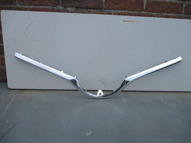 grille lijst  toyota yaris P 13, Auto-onderdelen, Overige Auto-onderdelen, Toyota, Nieuw, Ophalen of Verzenden