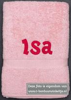 Douchelaken Roze geborduurd met naam, Ophalen of Verzenden, Nieuw, Roze, Handdoek