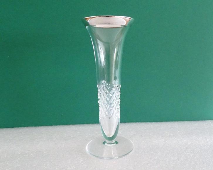 Antiek Kristal vaasje / Anjervaasje met zilver montuur, Antiek en Kunst, Antiek | Glas en Kristal, Ophalen of Verzenden