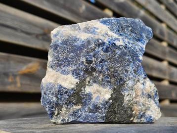 Ruwe sodaliet 678 gram  beschikbaar voor biedingen